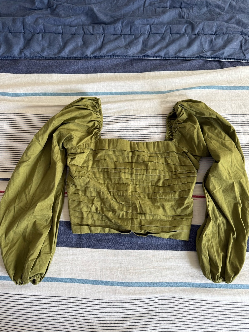 Abercrombie & Fitch Olive Green Puff-Sleeve Cropped Top